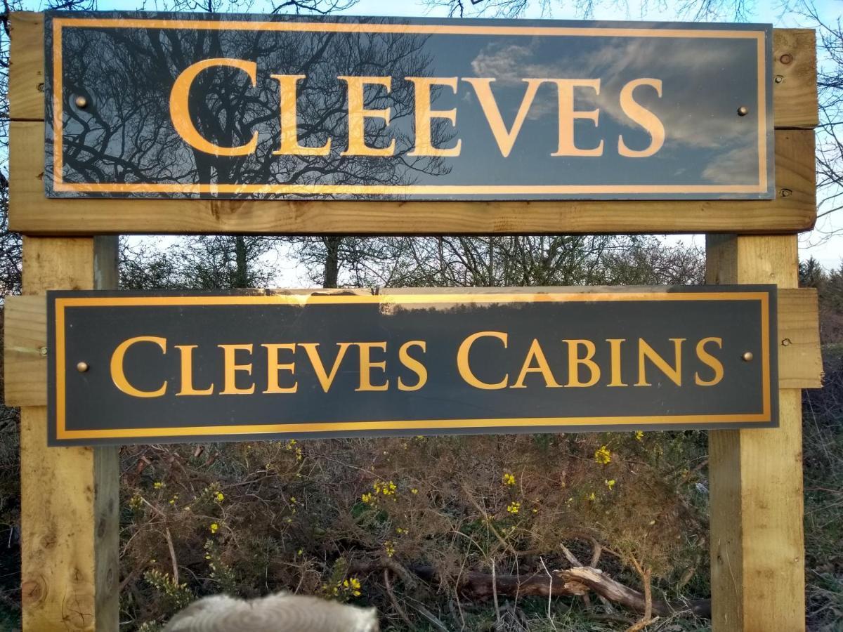 Cleeves Cabins Ailsa Luxury Lodge With Hot Tub Dalry  Exterior foto